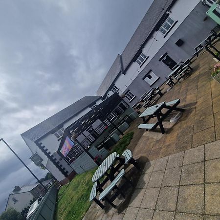 Отель The Norfolk Arms, Chapeltown Шефилд Экстерьер фото