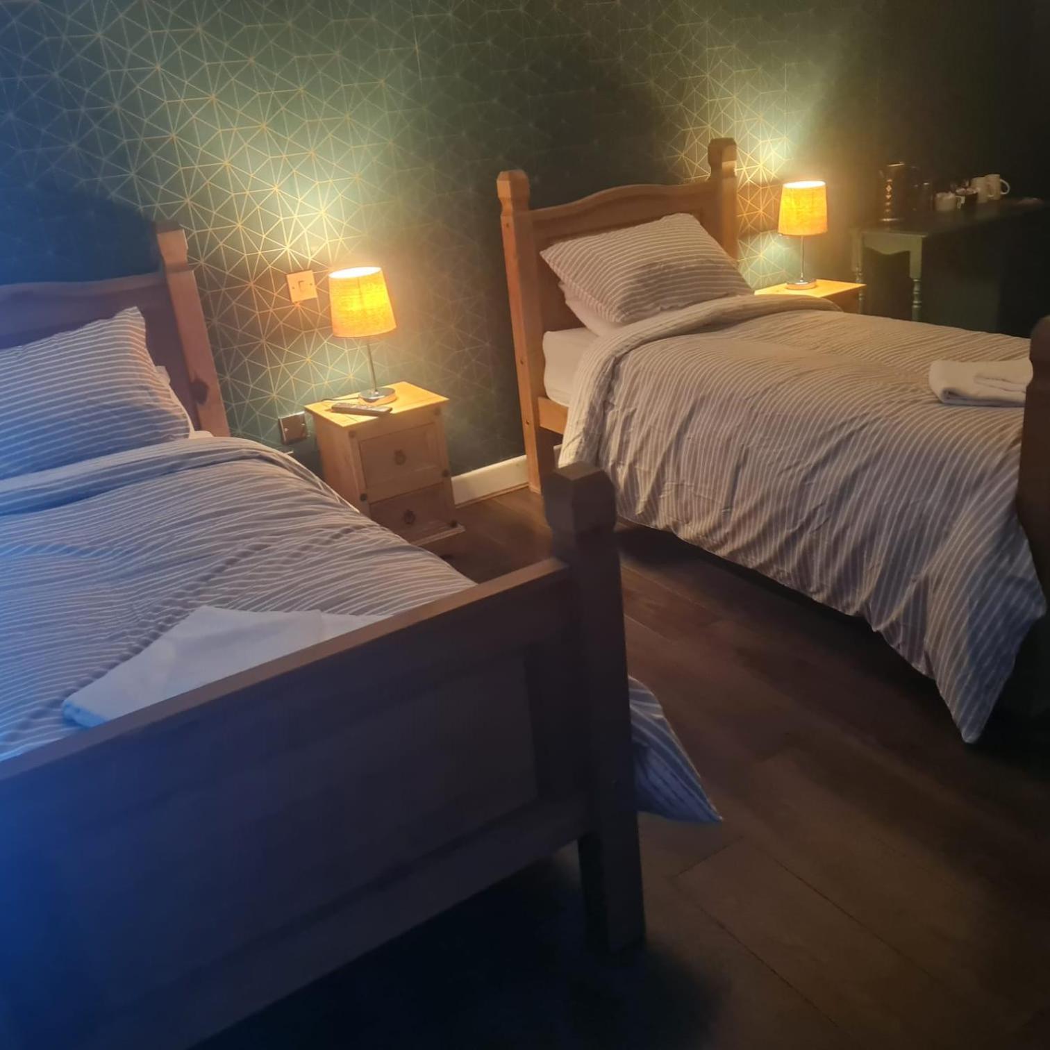 Отель The Norfolk Arms, Chapeltown Шефилд Экстерьер фото