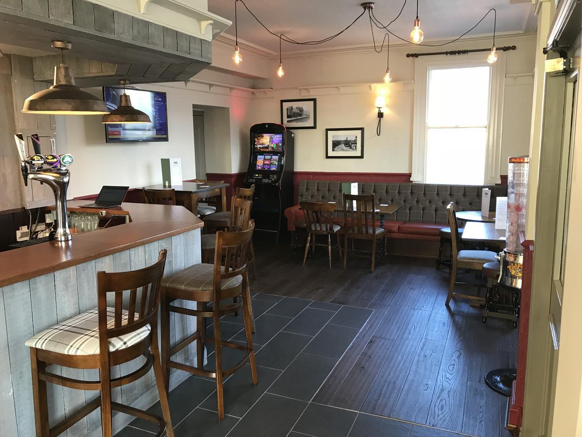 Отель The Norfolk Arms, Chapeltown Шефилд Экстерьер фото
